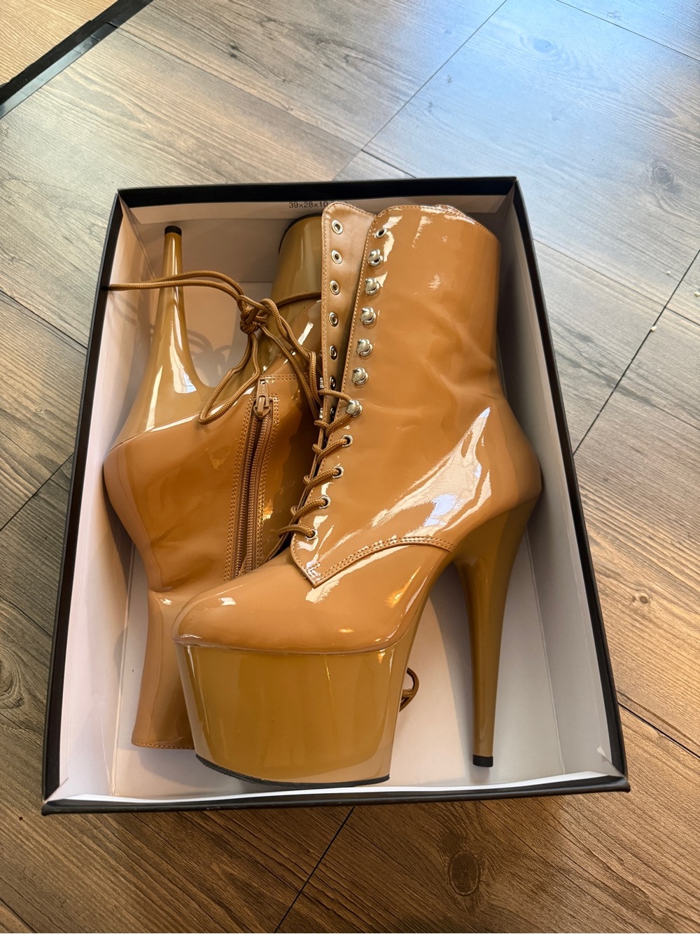 Pleaser adore 1020